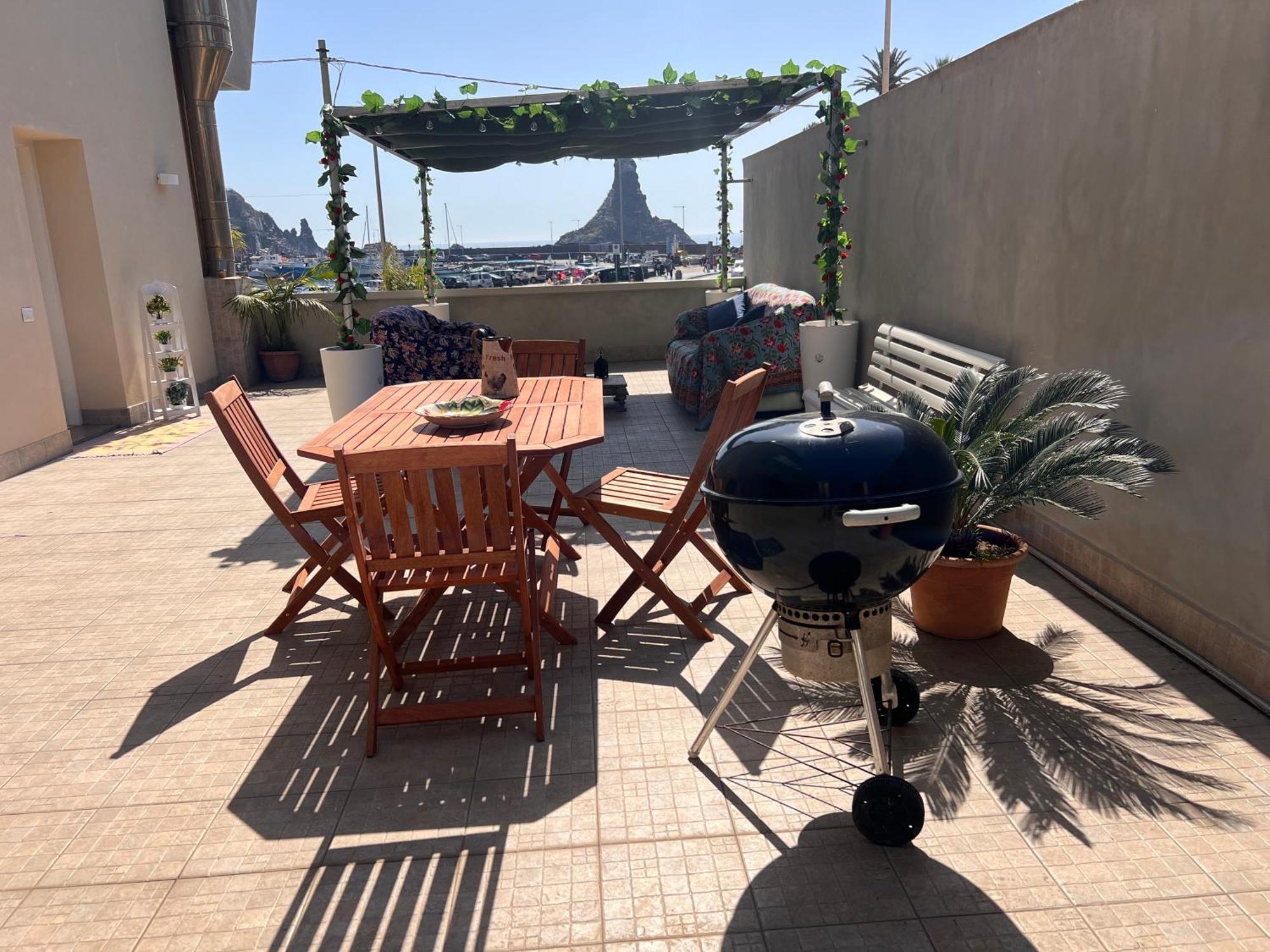 Terrazza Faraglioni Apartamento Aci Trezza Exterior foto